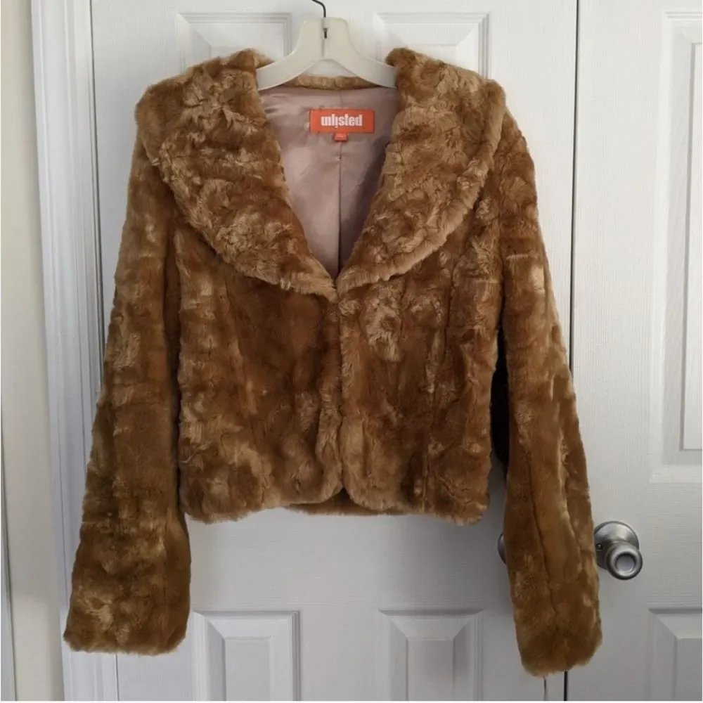 Faux Fur Jacket Unlisted by Kenneth Cole Large - Picture 2 of 8